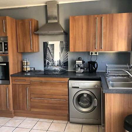 Appartement Balcon, Place De Parking, Centre Ville Valence  Exterior foto