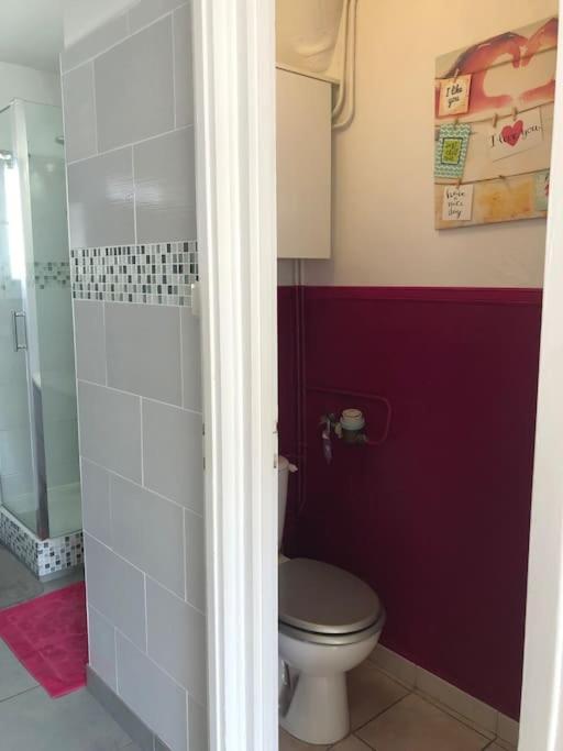 Appartement Balcon, Place De Parking, Centre Ville Valence  Exterior foto