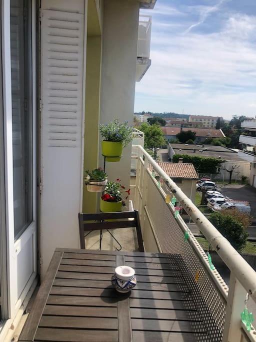 Appartement Balcon, Place De Parking, Centre Ville Valence  Exterior foto