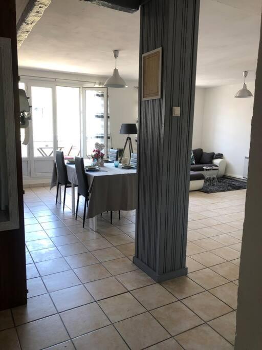 Appartement Balcon, Place De Parking, Centre Ville Valence  Exterior foto